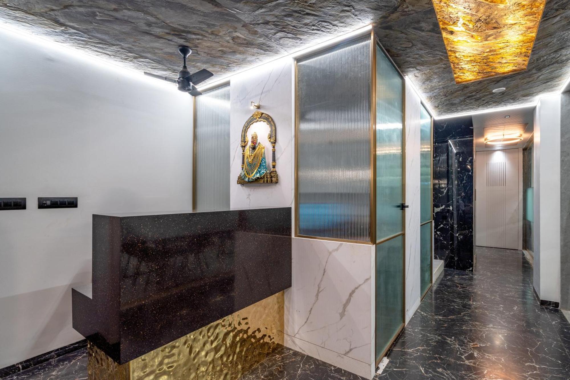 Hotel Darshan Executive Tuljapur Esterno foto